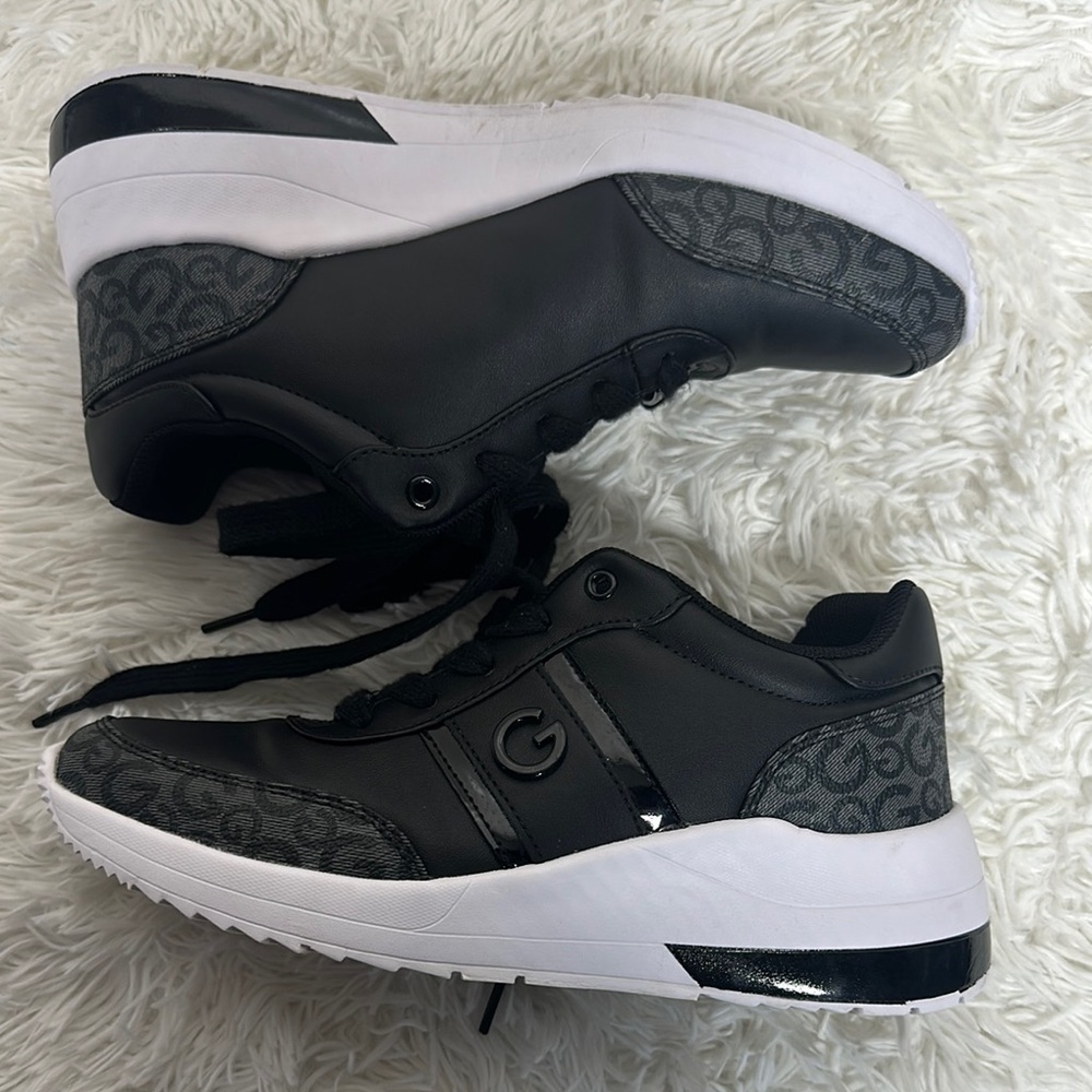 GBG Los Angeles Black and Gray Women's Sneakers